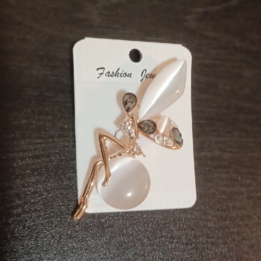 Elegant Gold and Silver Fairy Brooch